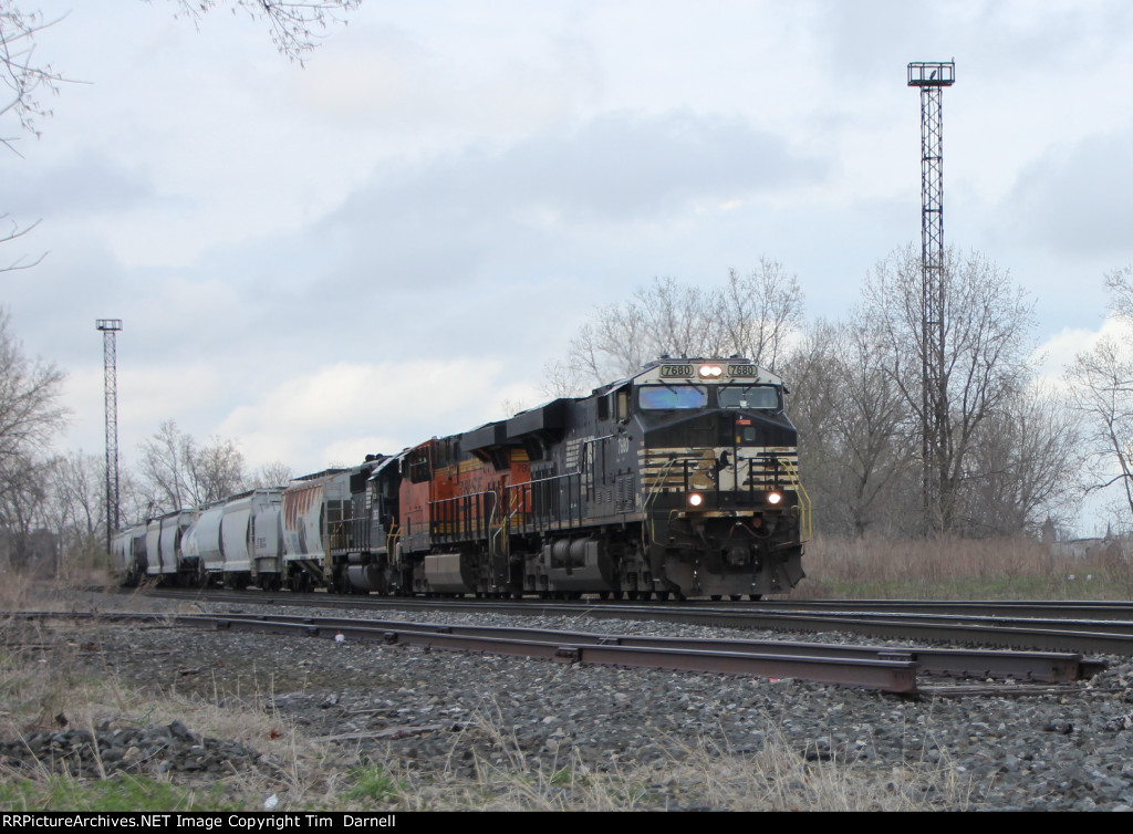 NS 7680 arriving on 309